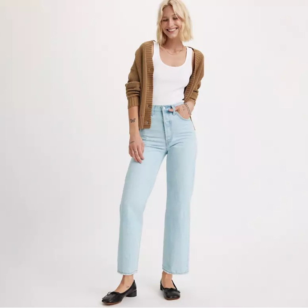 Levi’s Ribcage Straight Ankle Jeans